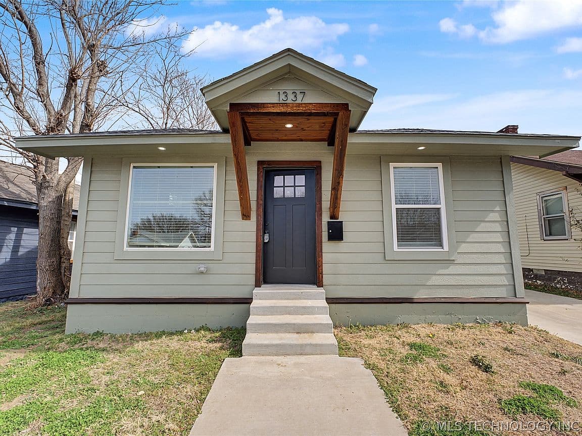 Primary listing photo