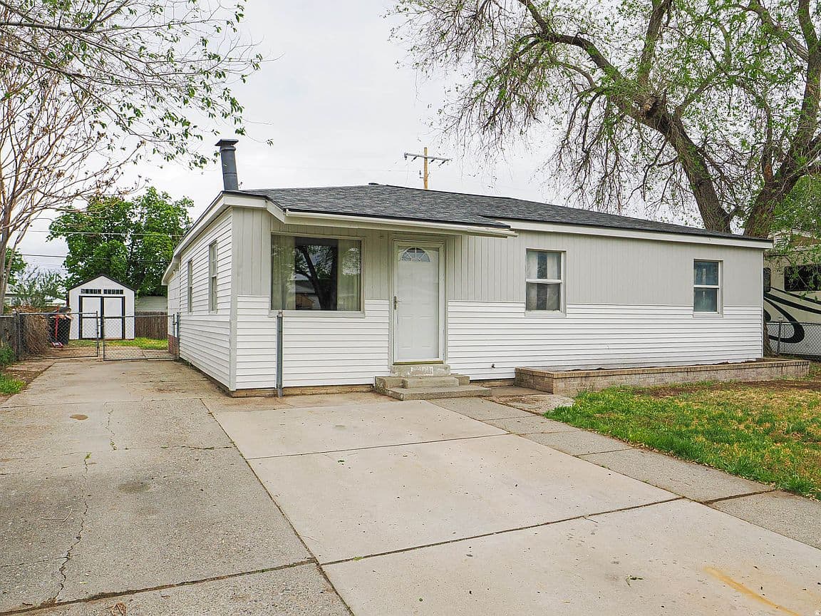 Primary listing photo