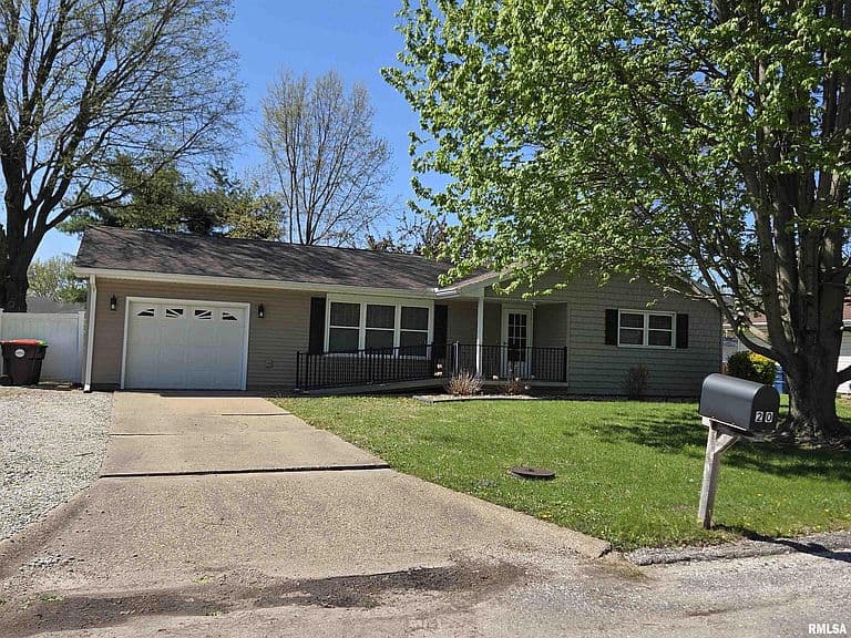 Listing photo 4