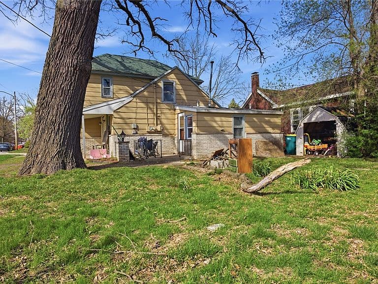 Listing photo 5