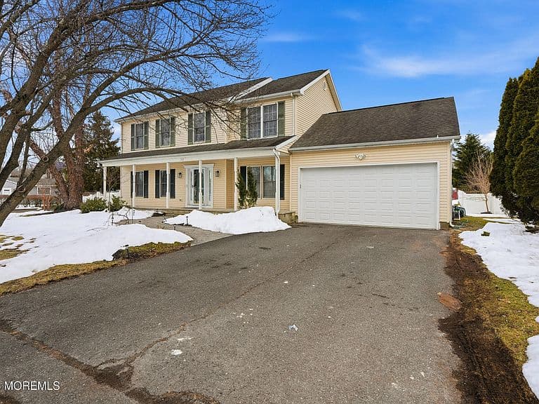 Listing photo 2