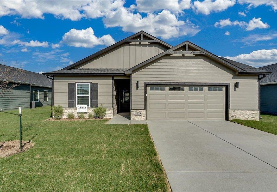 Primary listing photo