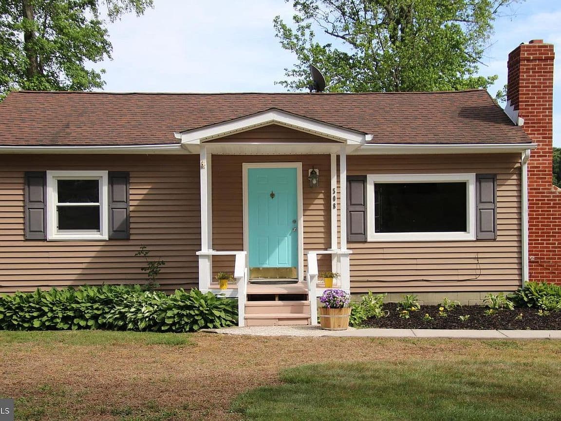 Primary listing photo