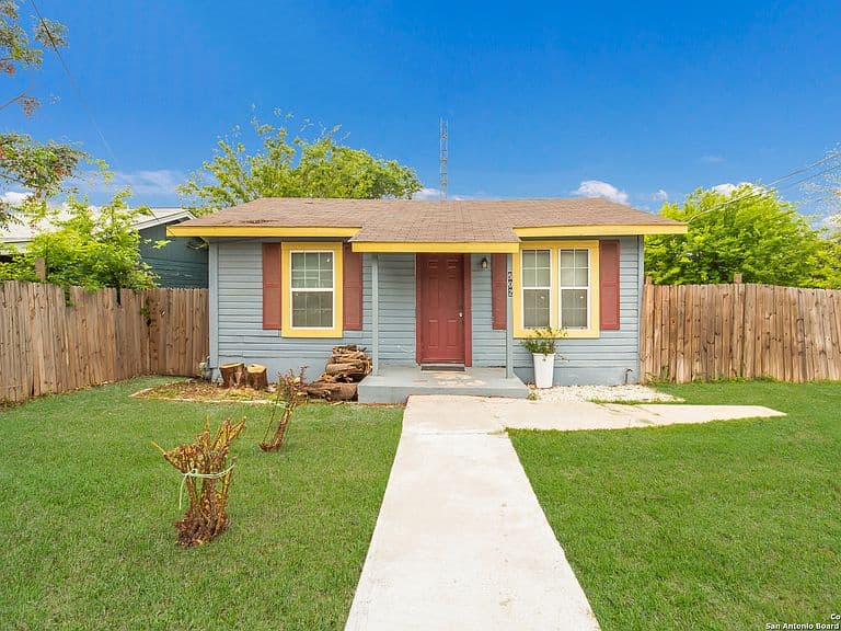 Listing photo 2