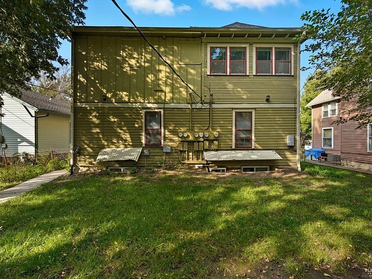 Listing photo 4