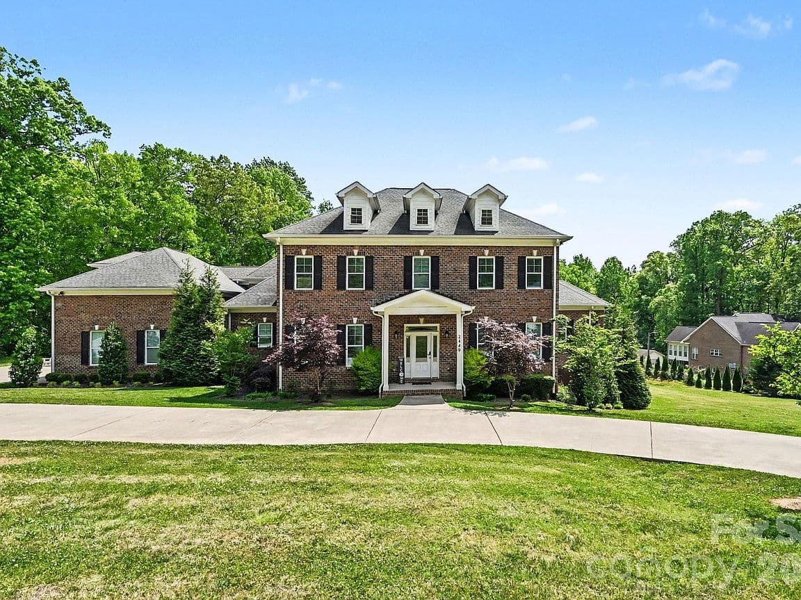 Primary listing photo
