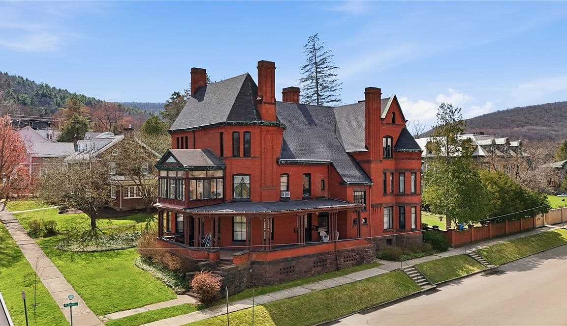 Primary listing photo