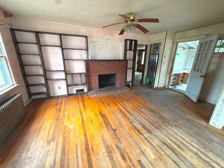 Listing photo 4