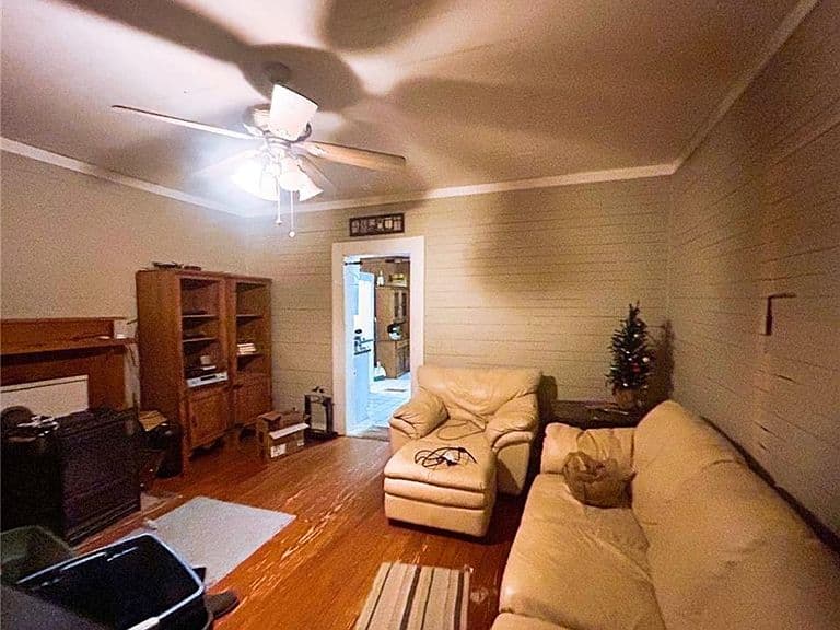 Listing photo 4