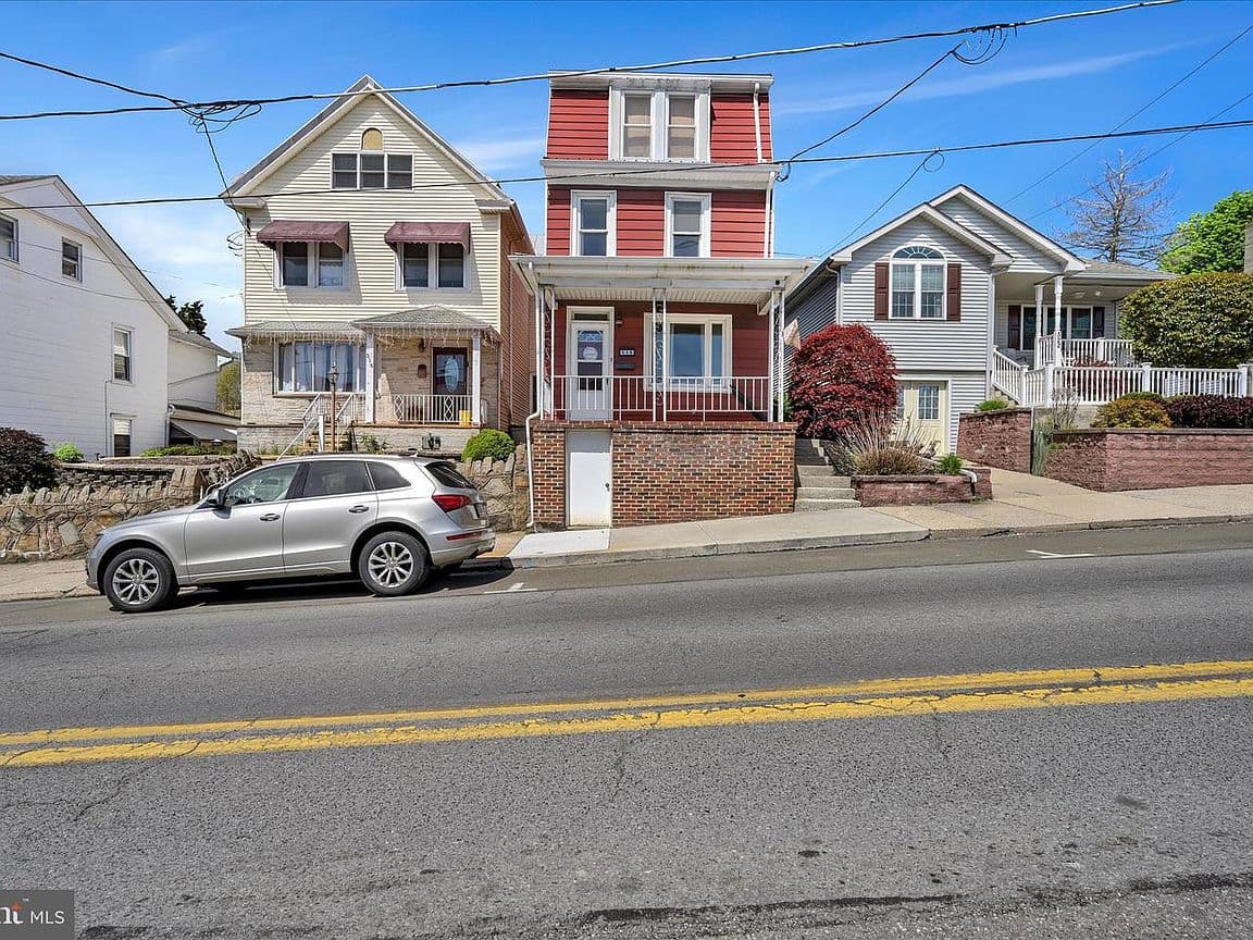 Primary listing photo