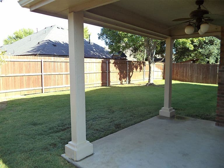 Listing photo 4