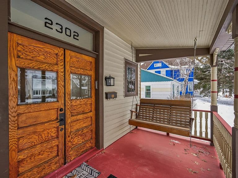 Listing photo 4