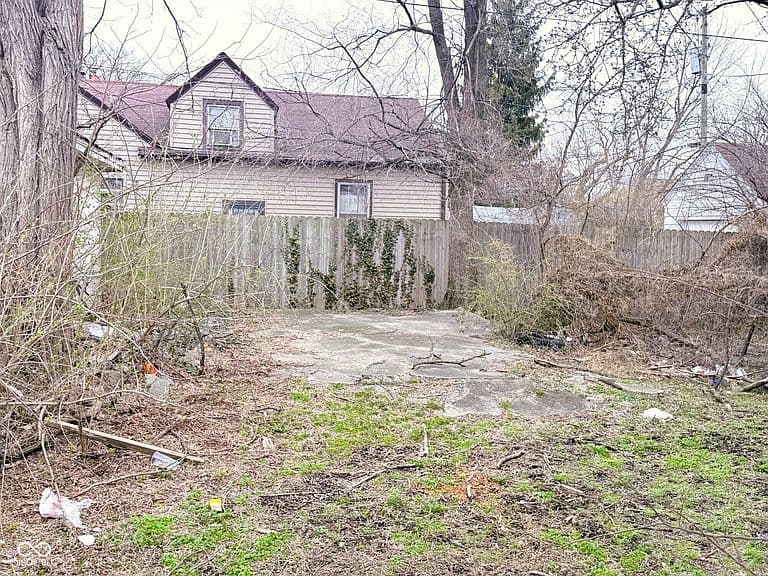 Listing photo 3