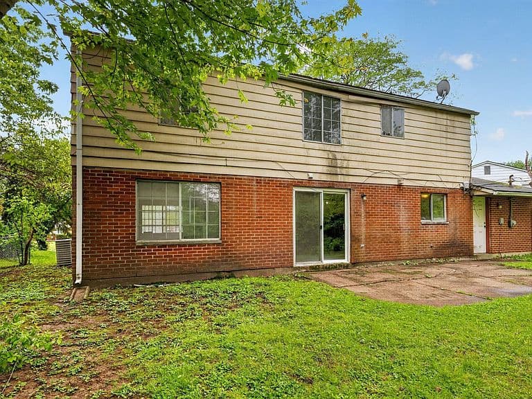 Listing photo 4