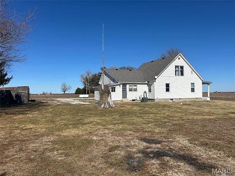 Listing photo 4