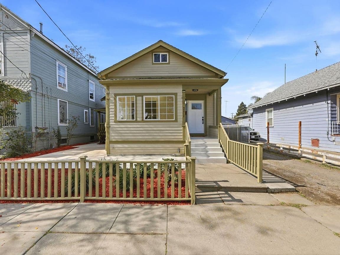 Primary listing photo