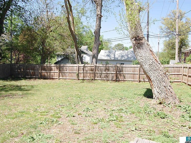 Listing photo 4