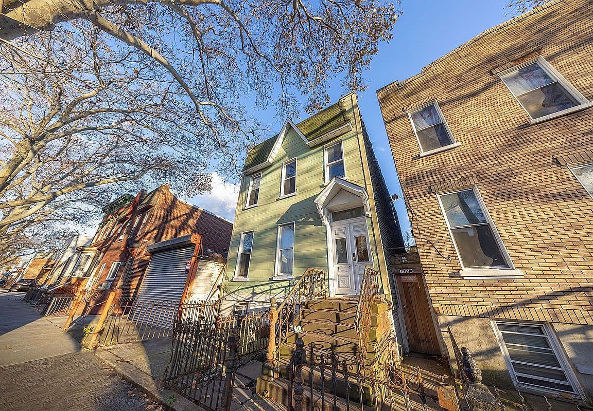 Primary listing photo