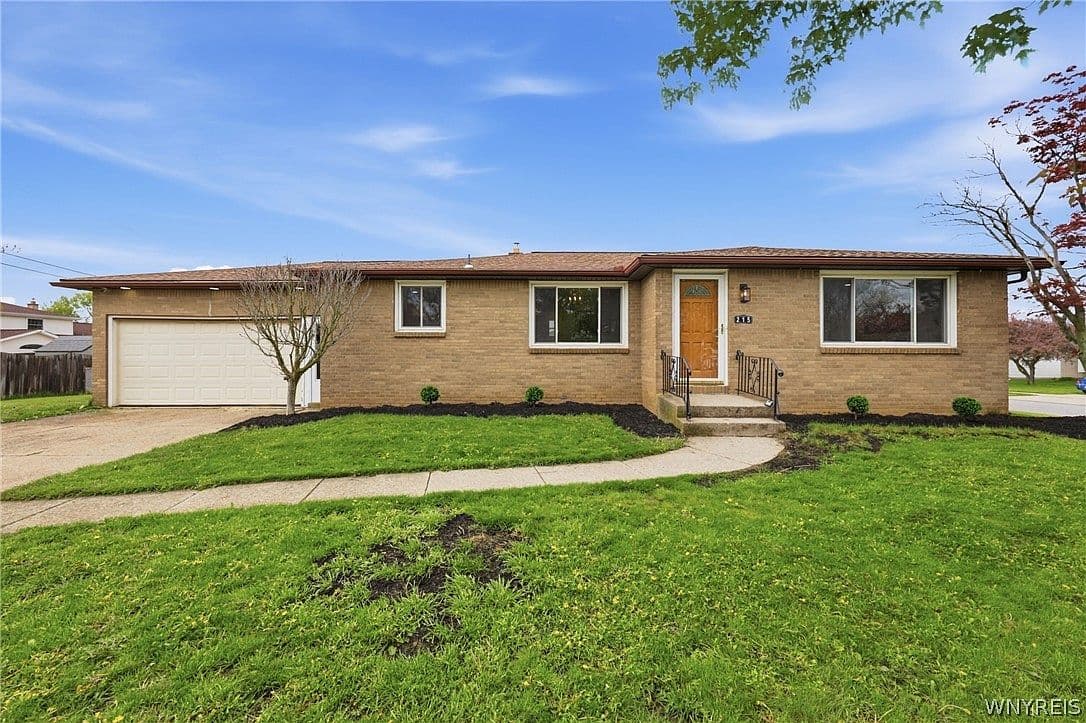 Primary listing photo