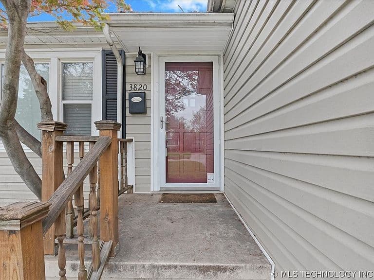 Listing photo 4