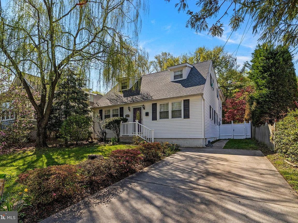 Primary listing photo