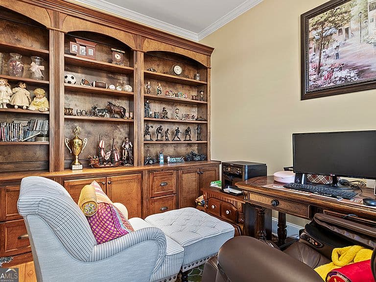 Listing photo 5