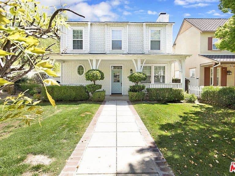 Listing photo 4