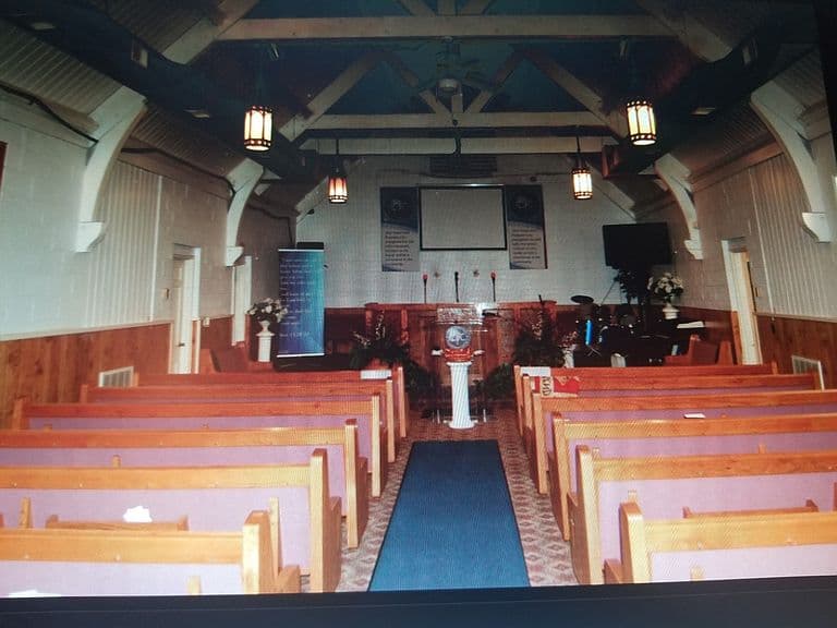 Listing photo 2