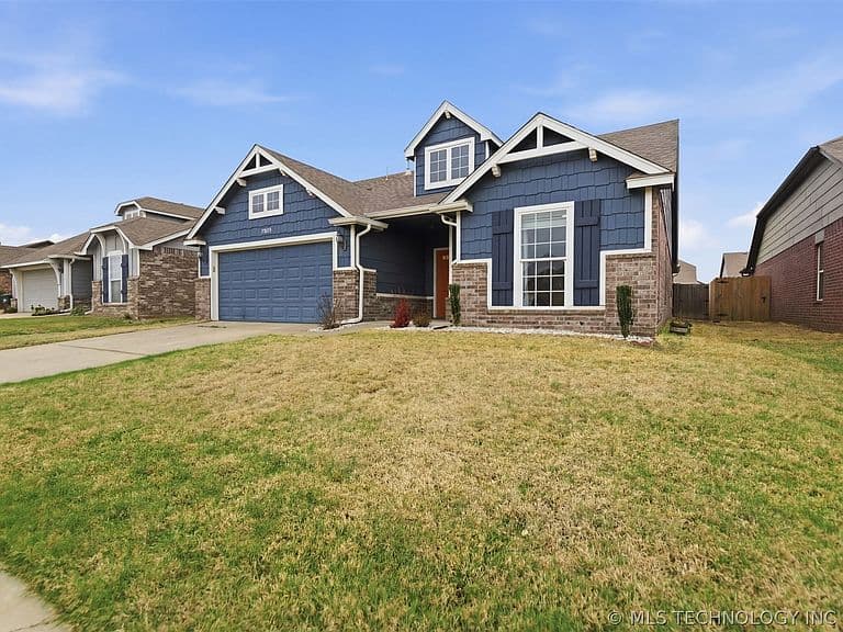 Listing photo 3