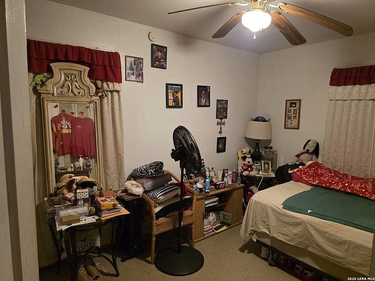 Listing photo 5