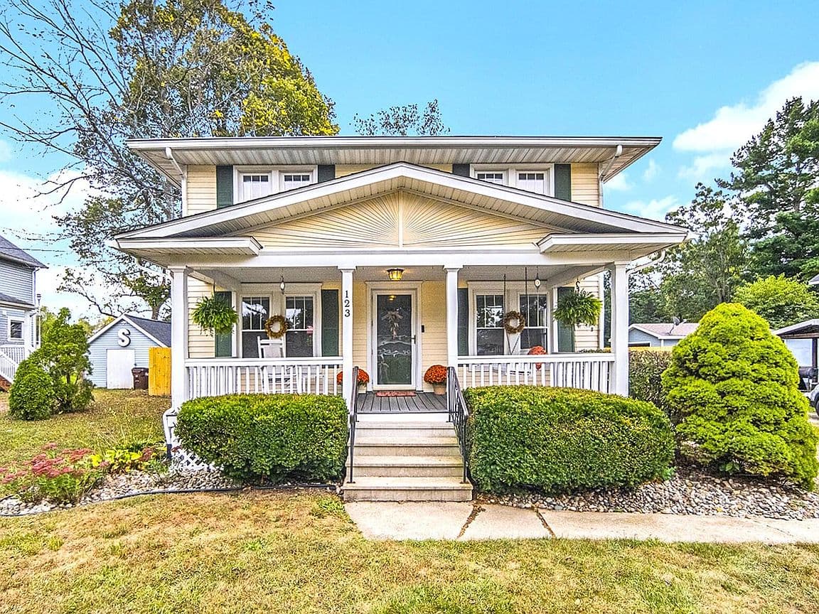 Primary listing photo