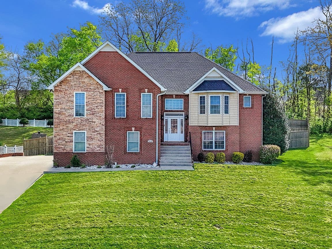 Primary listing photo
