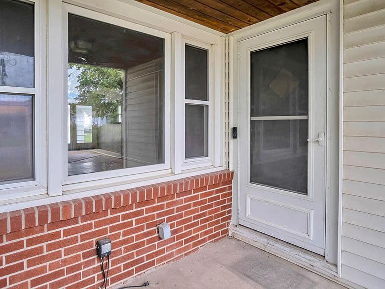 Listing photo 4