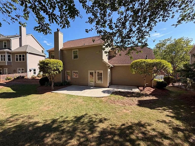 Listing photo 5