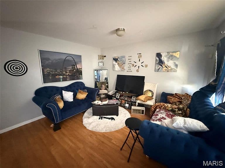 Listing photo 5