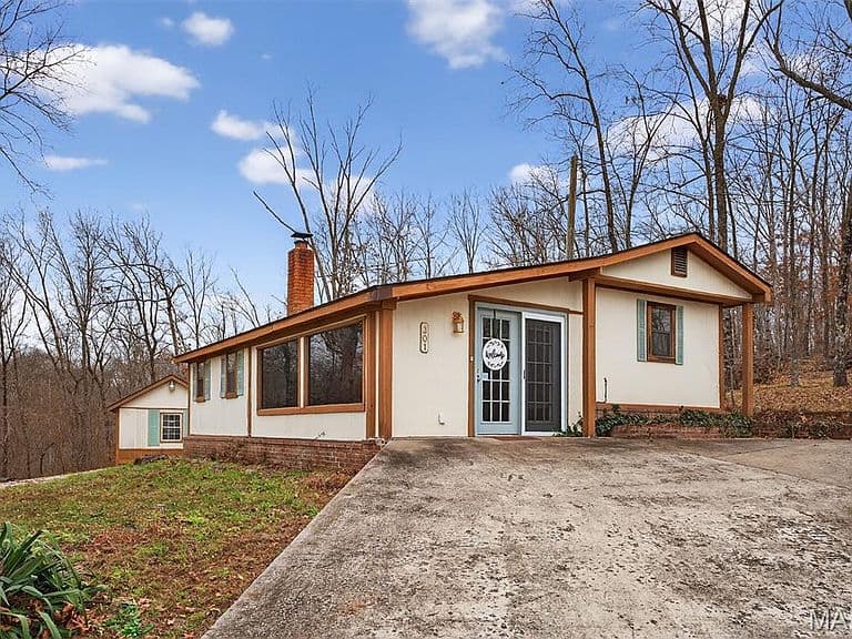 Listing photo