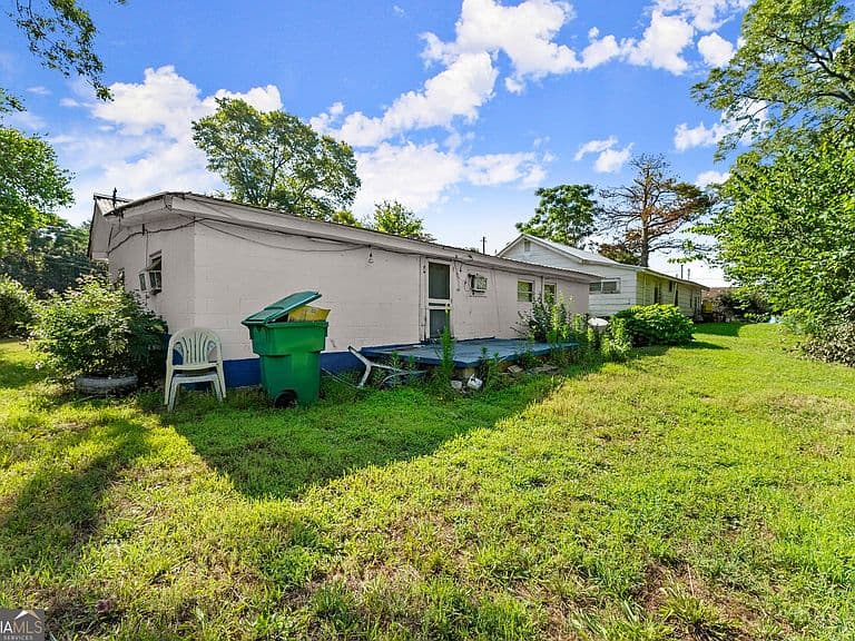 Listing photo 5