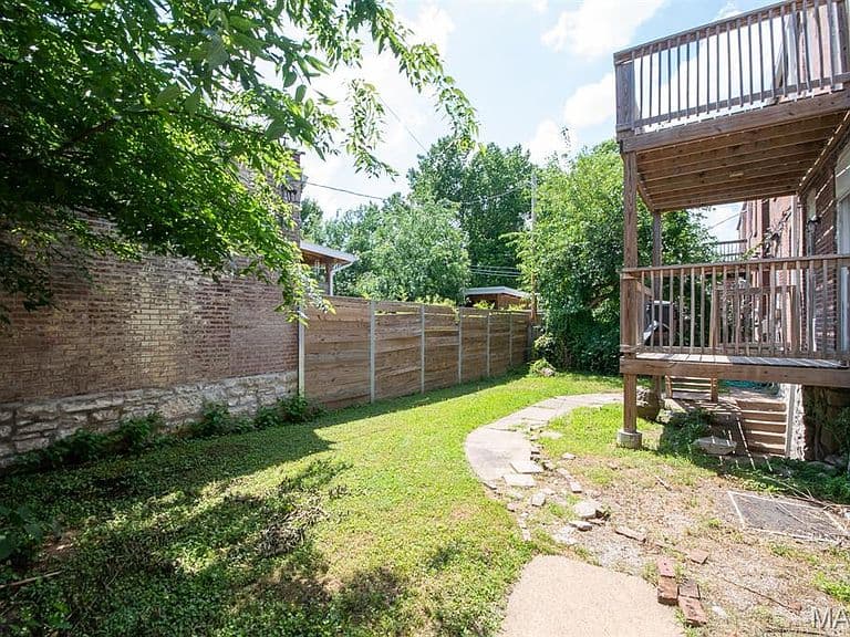 Listing photo 5