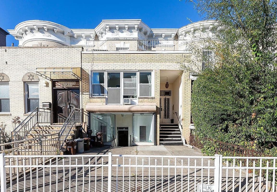 Primary listing photo