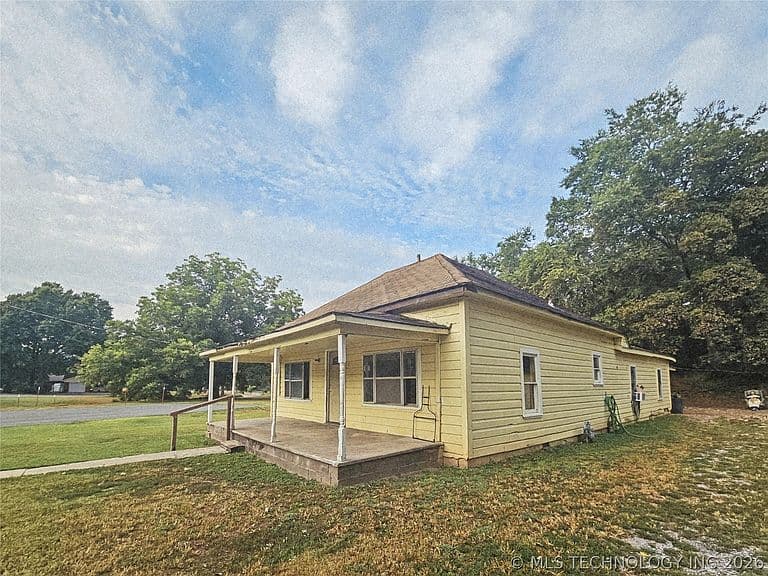 Listing photo 4