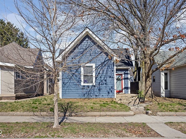 Listing photo 2