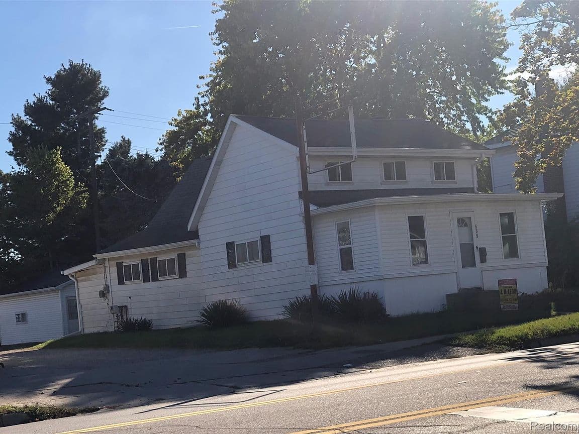 Primary listing photo