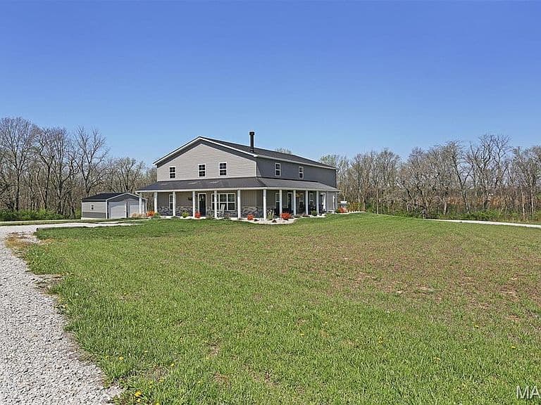 Listing photo 4