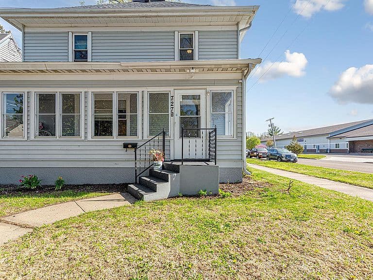 Listing photo 5