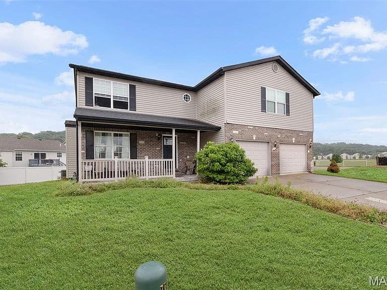 Listing photo 4