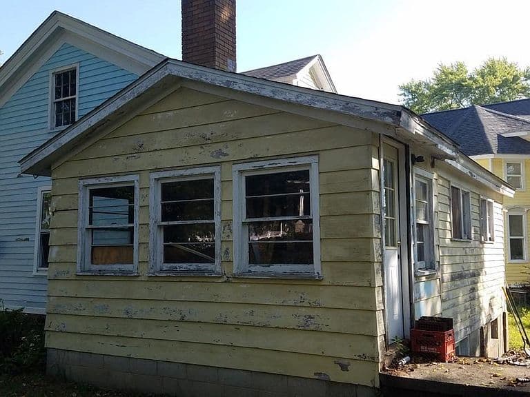 Listing photo 2