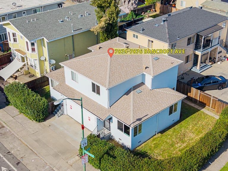 Listing photo 4