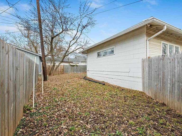 Listing photo 5