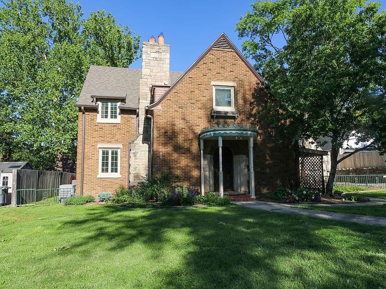 Listing photo 4