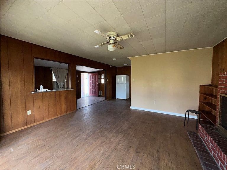 Listing photo 5